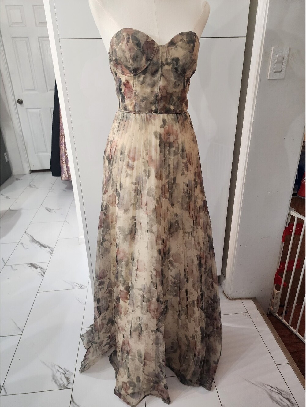 Lulus Strapless Floral Pleated Maxi Dress Size 4